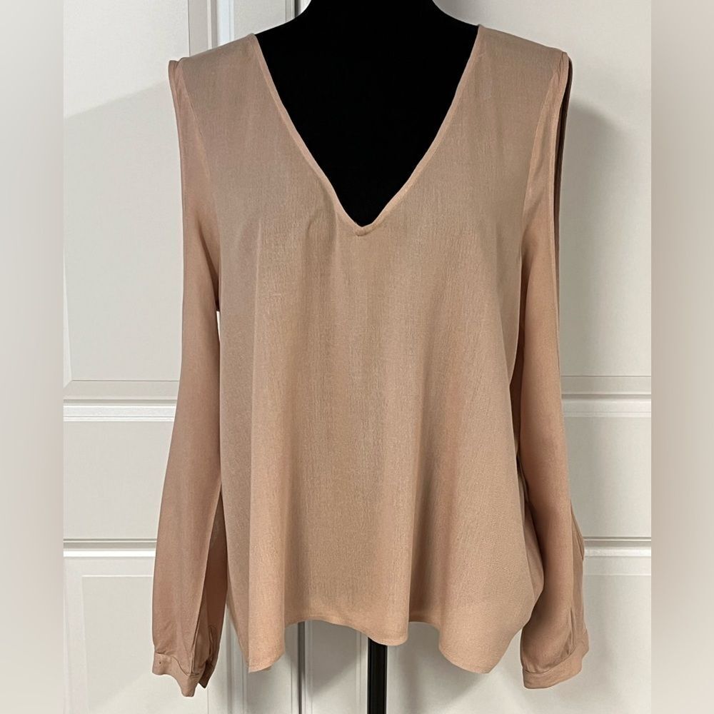 TOBI Open Sleeve Blouse